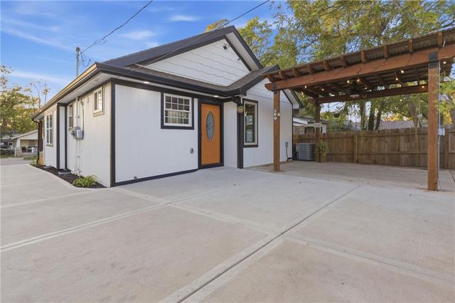 2619 N 20th Street, Kansas City, KS 66104