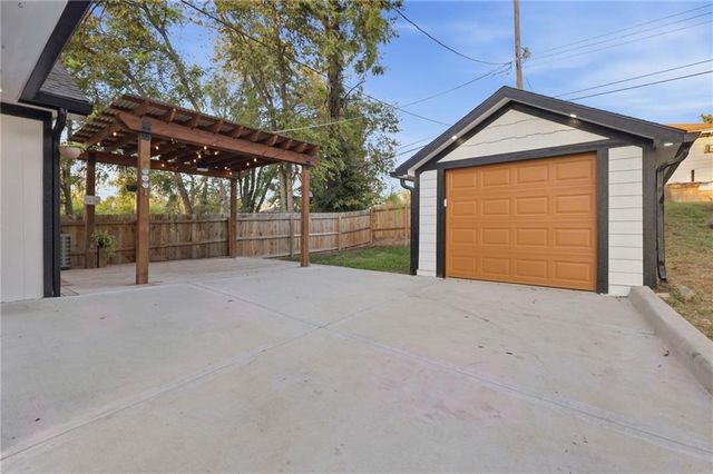 2619 N 20th Street, Kansas City, KS 66104