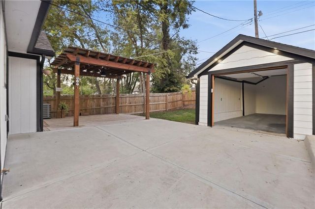 2619 N 20th Street, Kansas City, KS 66104