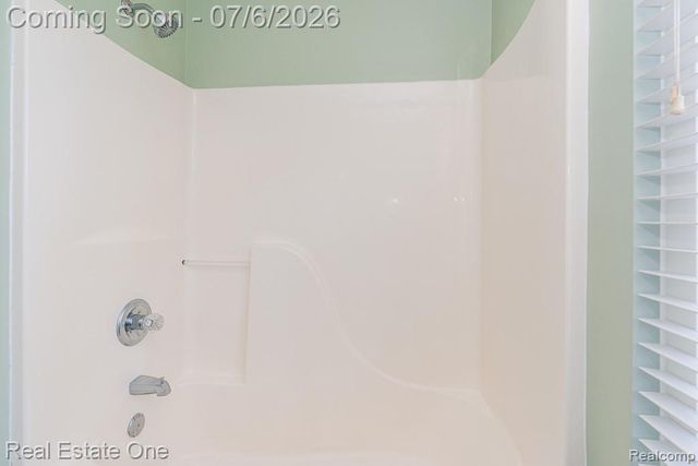 2623 Bonita Drive, Waterford, MI 48329