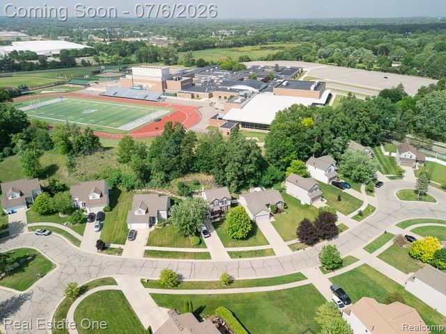 2623 Bonita Drive, Waterford, MI 48329