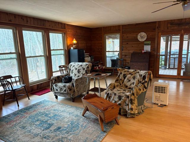 210 Mcdaniel Lane, Suches, GA 30572