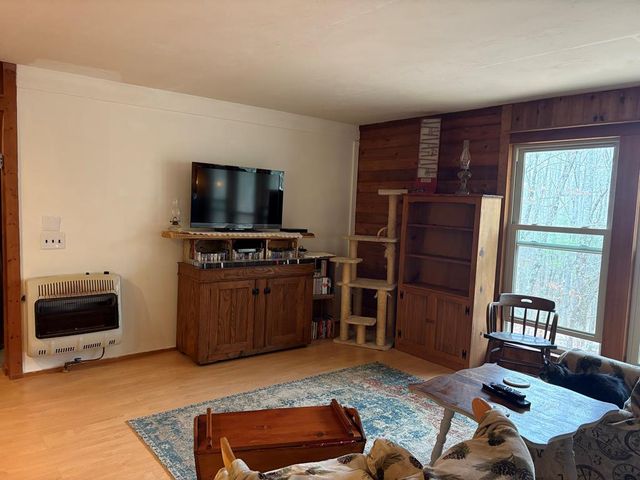 210 Mcdaniel Lane, Suches, GA 30572