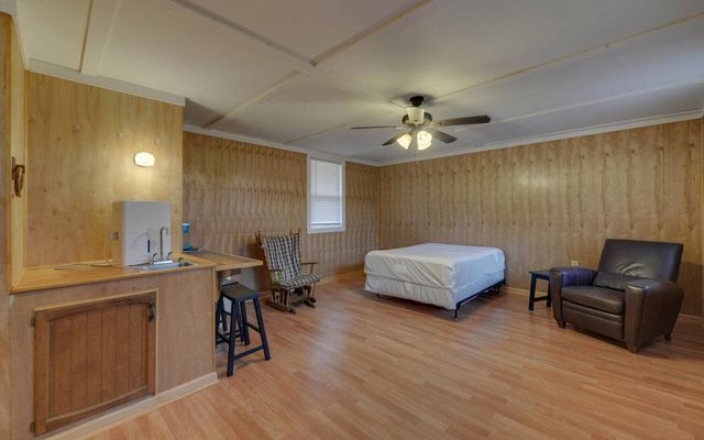 210 Mcdaniel Lane, Suches, GA 30572