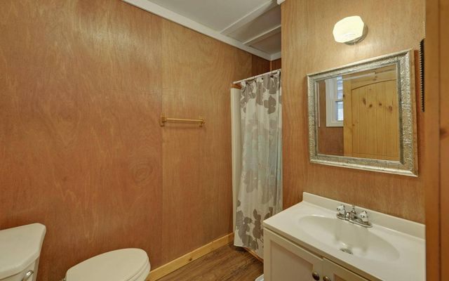 210 Mcdaniel Lane, Suches, GA 30572