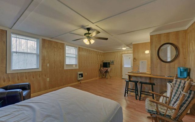 210 Mcdaniel Lane, Suches, GA 30572