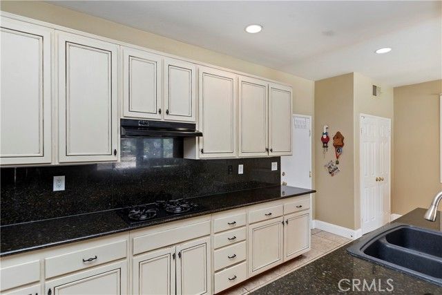 42467 Thoroughbred Lane, Murrieta, CA 92562