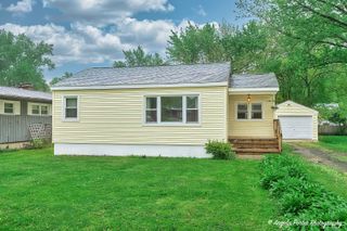 1720 Rogers Avenue, Mchenry, IL 60050