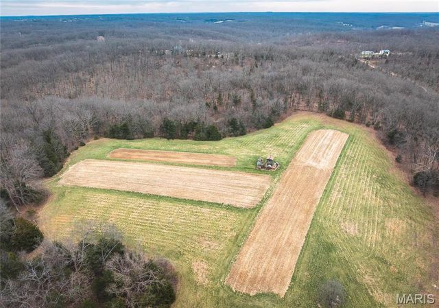 1933 First Creek Road, Hermann, MO 65041