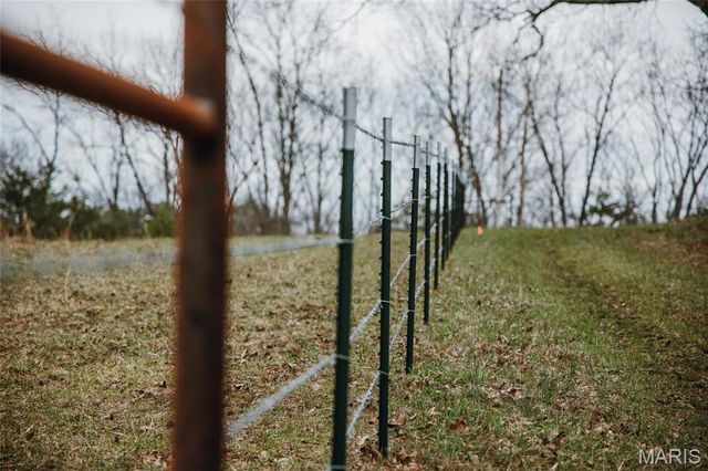 1933 First Creek Road, Hermann, MO 65041