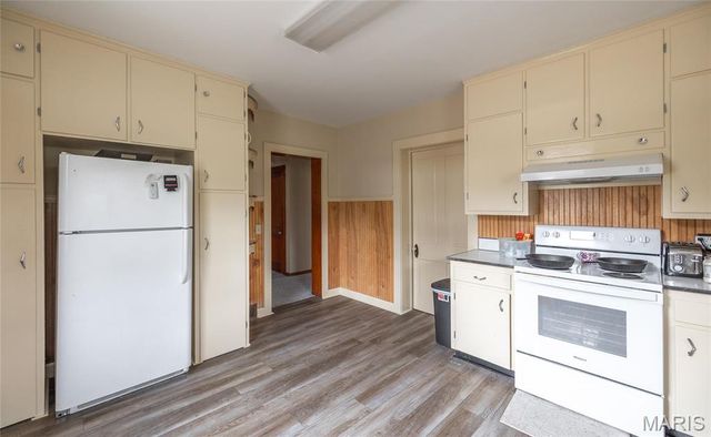 1933 First Creek Road, Hermann, MO 65041