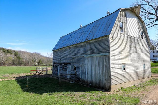 1933 First Creek Road, Hermann, MO 65041