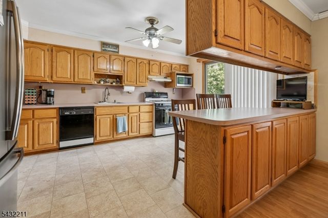 61 Sunset Ave, Old Bridge Twp., NJ 08857