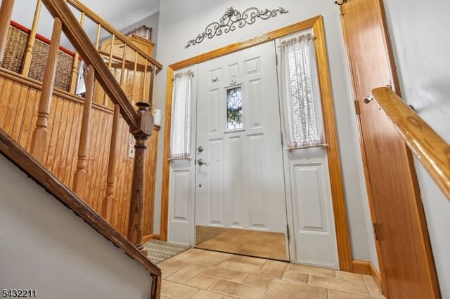61 Sunset Ave, Old Bridge Twp., NJ 08857