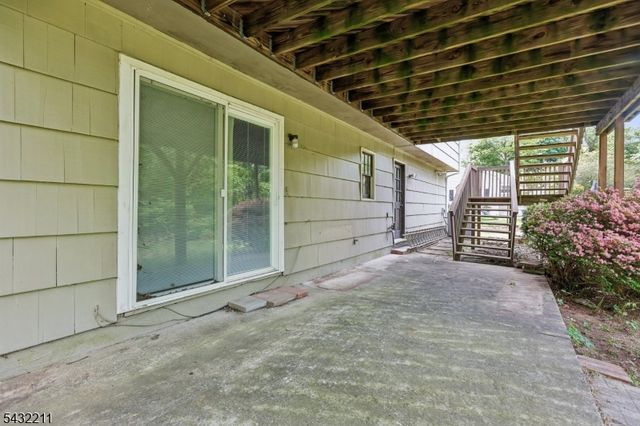 61 Sunset Ave, Old Bridge Twp., NJ 08857