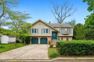 61 Sunset Ave, Old Bridge Twp., NJ 08857