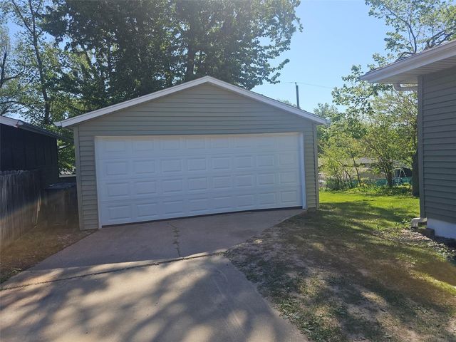 1118 Brockman Drive SE, Cedar Rapids, IA 52403