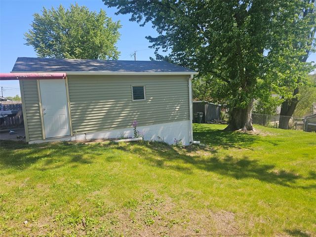 1118 Brockman Drive SE, Cedar Rapids, IA 52403
