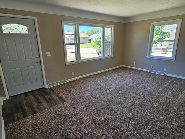 1118 Brockman Drive SE, Cedar Rapids, IA 52403
