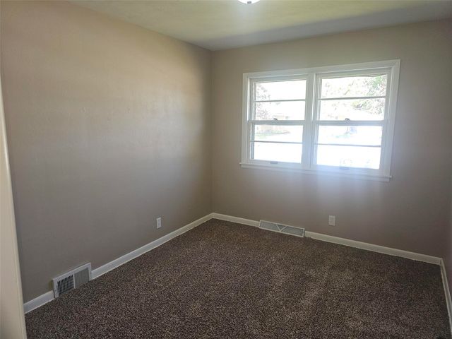 1118 Brockman Drive SE, Cedar Rapids, IA 52403