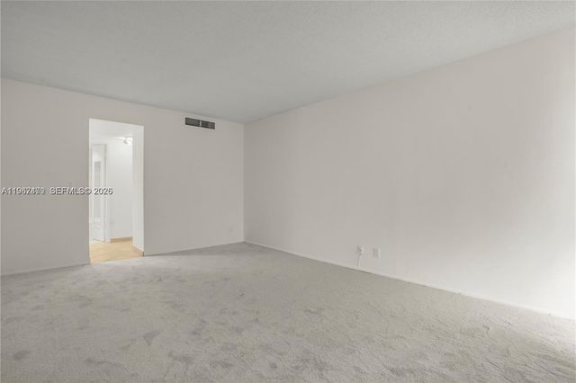 20500 W Country Club Drive 607, Aventura, FL 33180