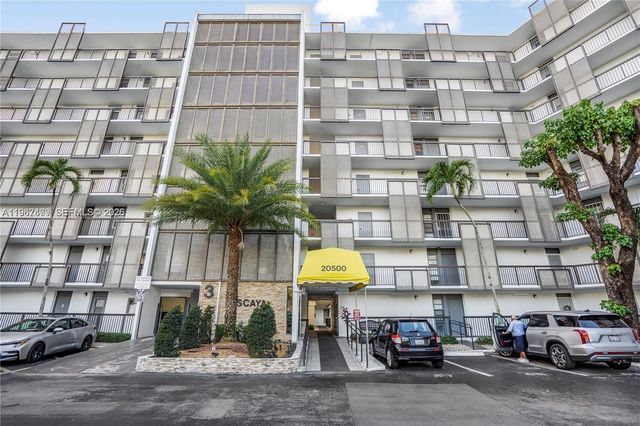 20500 W Country Club Drive 607, Aventura, FL 33180