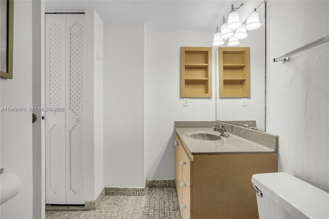 20500 W Country Club Drive 607, Aventura, FL 33180