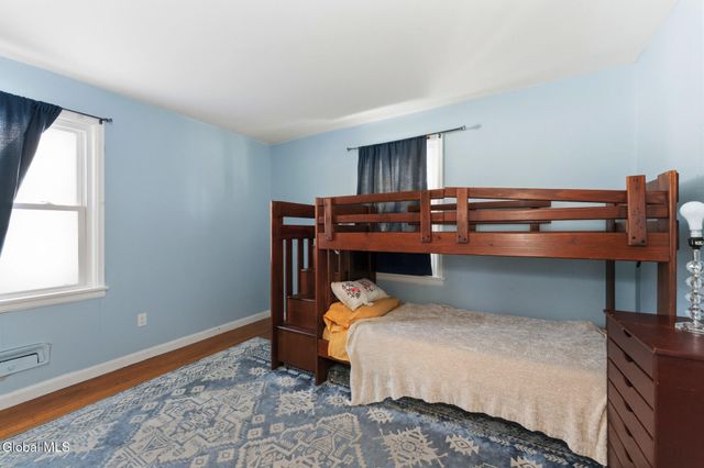 10 Skyview Drive, Colonie, NY 12047