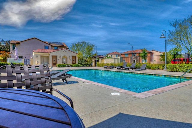 26944 Trestles Drive, Canyon Country (santa Clarita), CA 91351