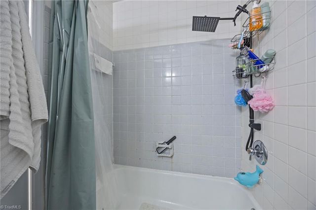 1105 Robin Hood Road F, High Point, NC 27262