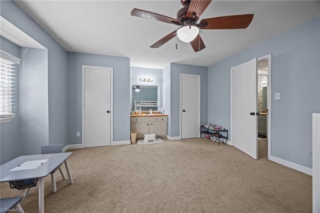 1105 Robin Hood Road F, High Point, NC 27262