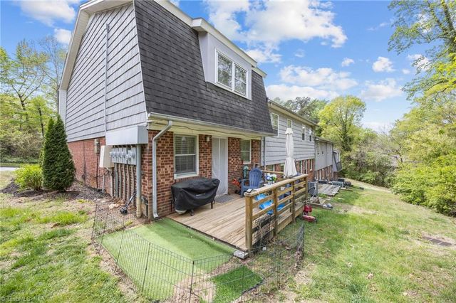 1105 Robin Hood Road F, High Point, NC 27262
