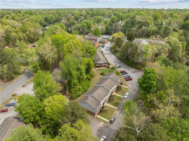 1105 Robin Hood Road F, High Point, NC 27262