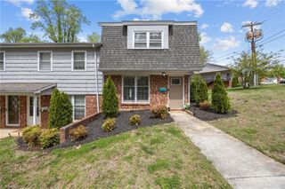 1105 Robin Hood Road F, High Point, NC 27262