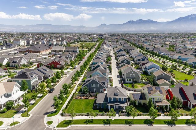 10901 S PORCINI DR, South Jordan, UT 84009