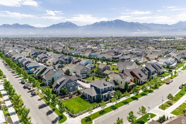 10901 S PORCINI DR, South Jordan, UT 84009