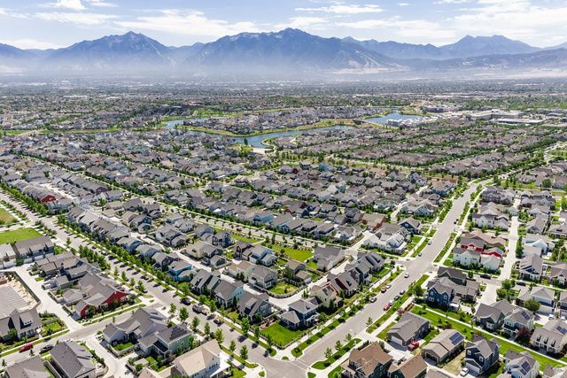 10901 S PORCINI DR, South Jordan, UT 84009