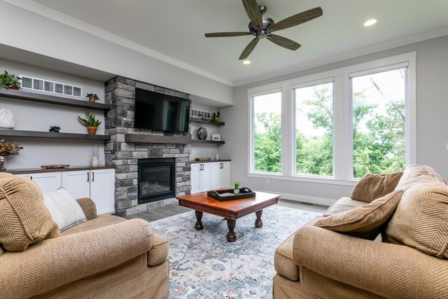 5452 HEATH CT, Columbia, MO 65203