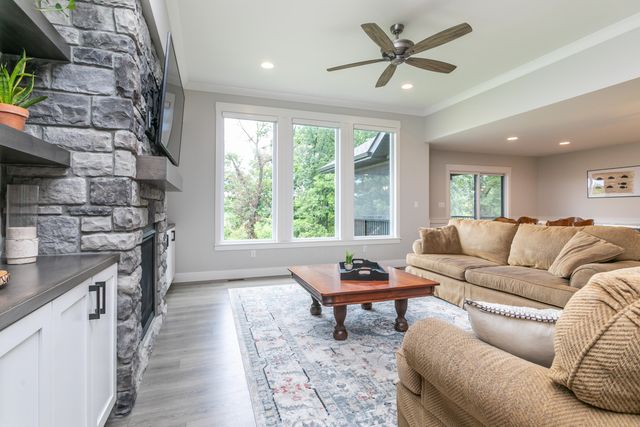 5452 HEATH CT, Columbia, MO 65203