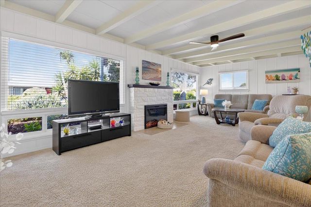 22 Melway Circle, Monterey, CA 93940