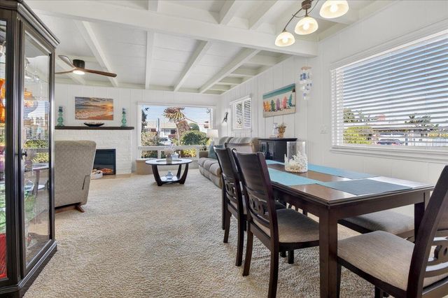 22 Melway Circle, Monterey, CA 93940