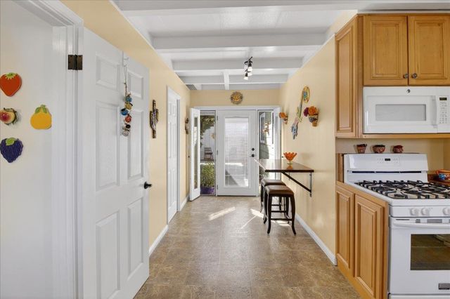 22 Melway Circle, Monterey, CA 93940