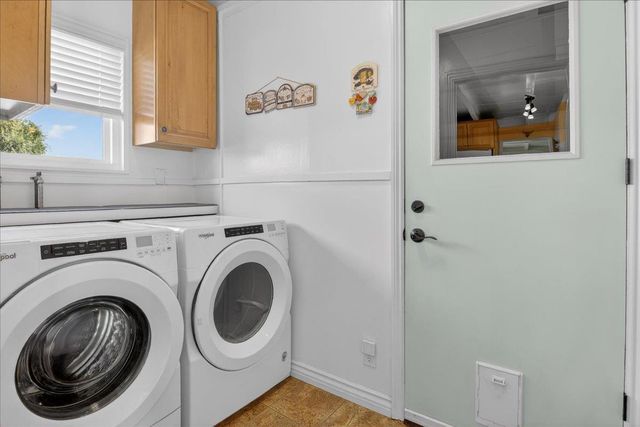 22 Melway Circle, Monterey, CA 93940