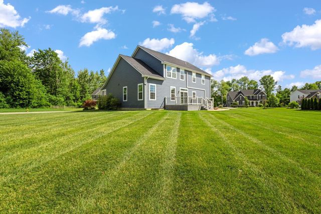 8310 Woodland Creek Court, Blacklick, OH 43004