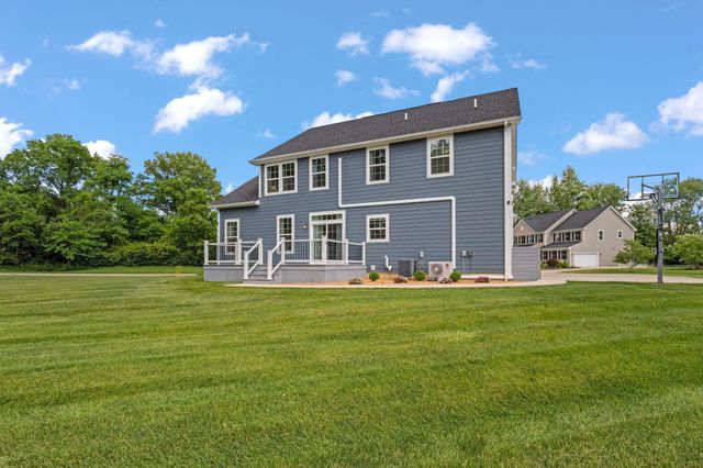 8310 Woodland Creek Court, Blacklick, OH 43004