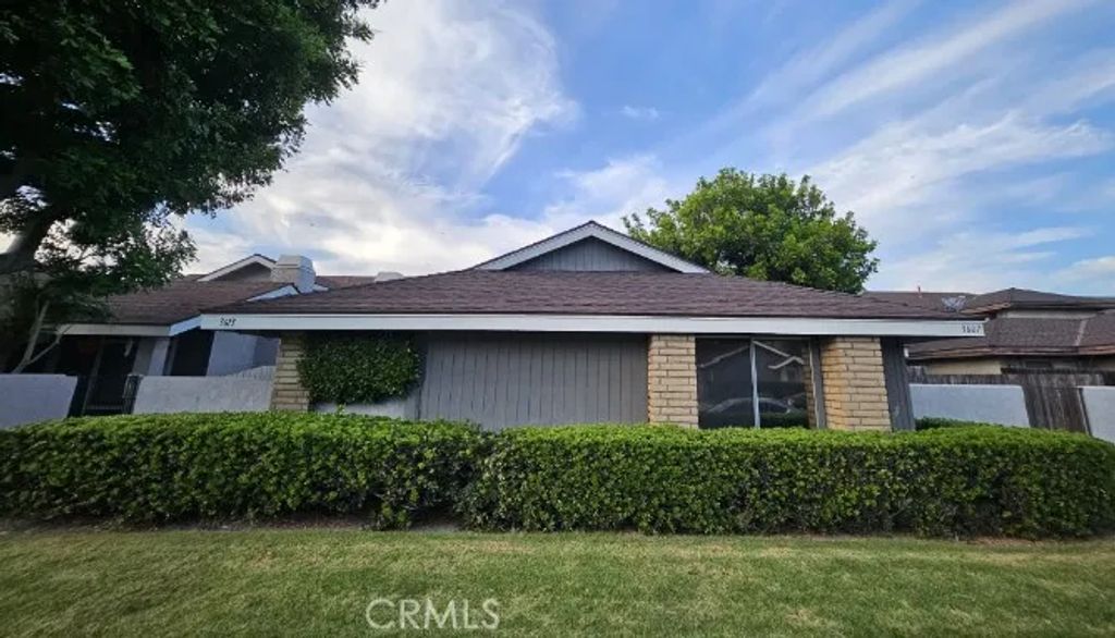 3607 W Park Central Ave, Orange, CA 92868