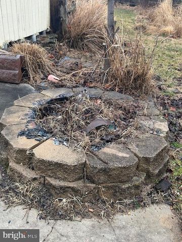 2303 CHESTNUT GROVE RD, Sharpsburg, MD 21782