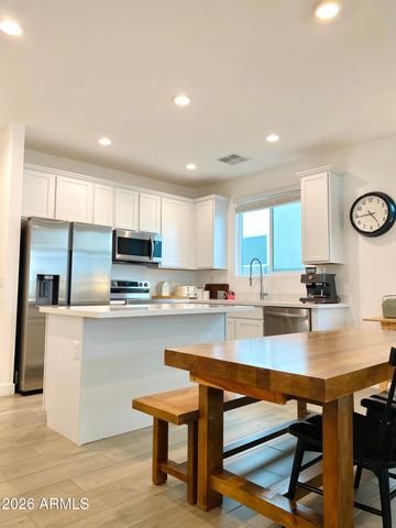 251 E MINT Lane, San Tan Valley, AZ 85140