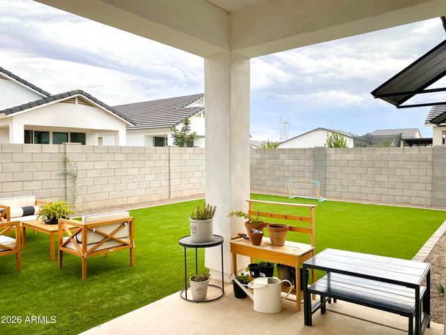 251 E MINT Lane, San Tan Valley, AZ 85140