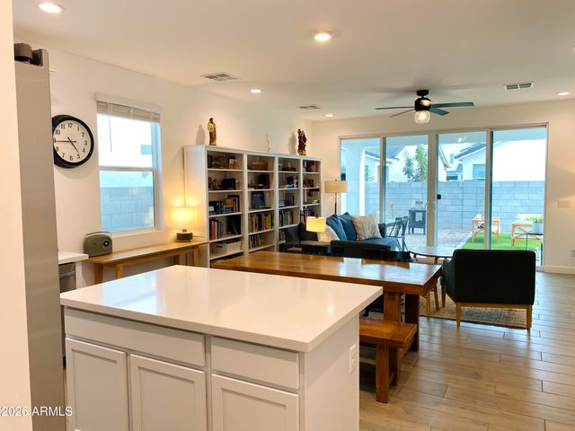251 E MINT Lane, San Tan Valley, AZ 85140